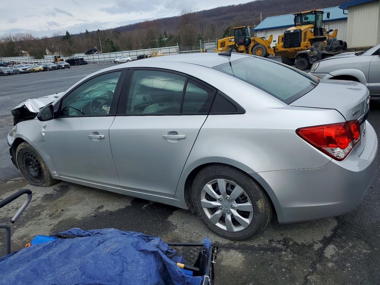2014 Chevrolet Cruze Ls - Фото 2