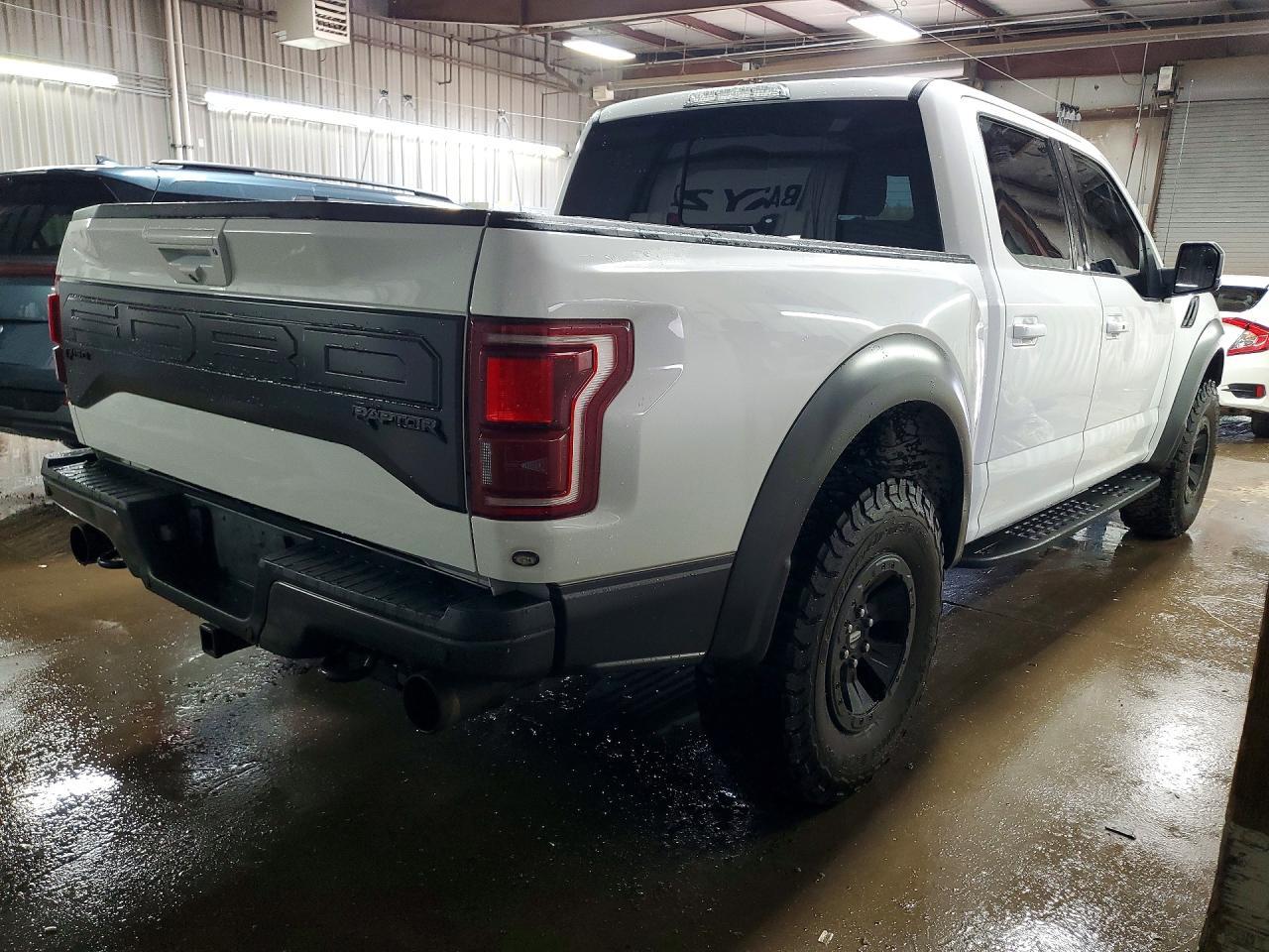 2018 Ford F150 Raptor - Фото 3