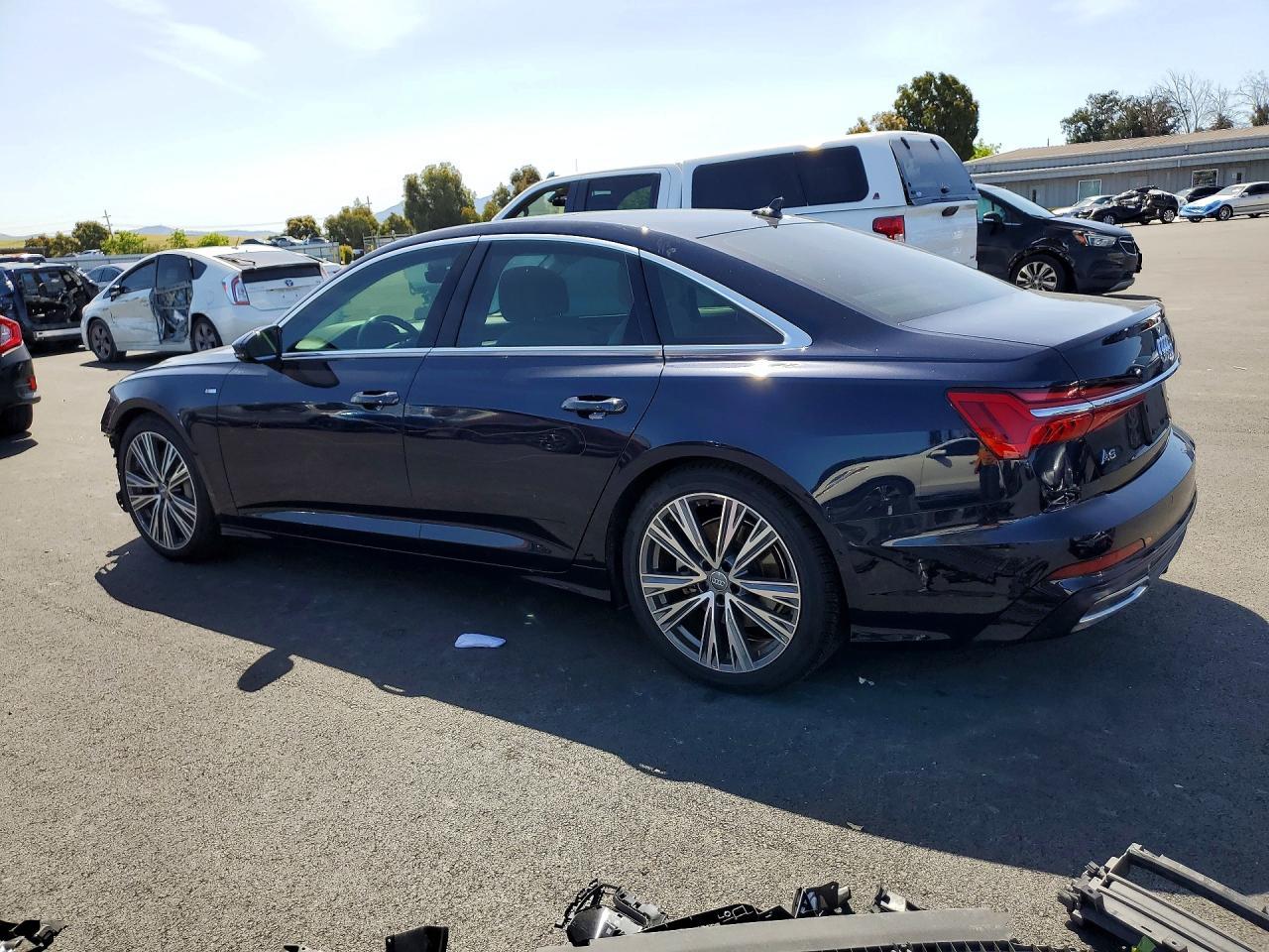 2019 Audi A6 Premium Plus - Image 2