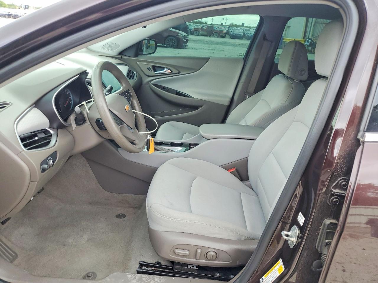 2020 Chevrolet Malibu Ls - Фото 7