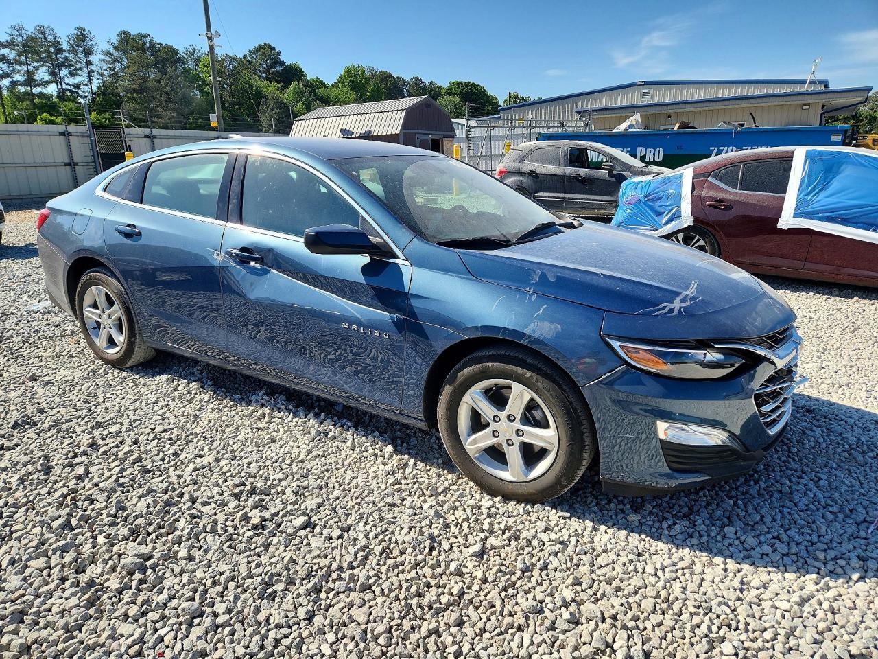 2025 Chevrolet Malibu Ls - Image 4