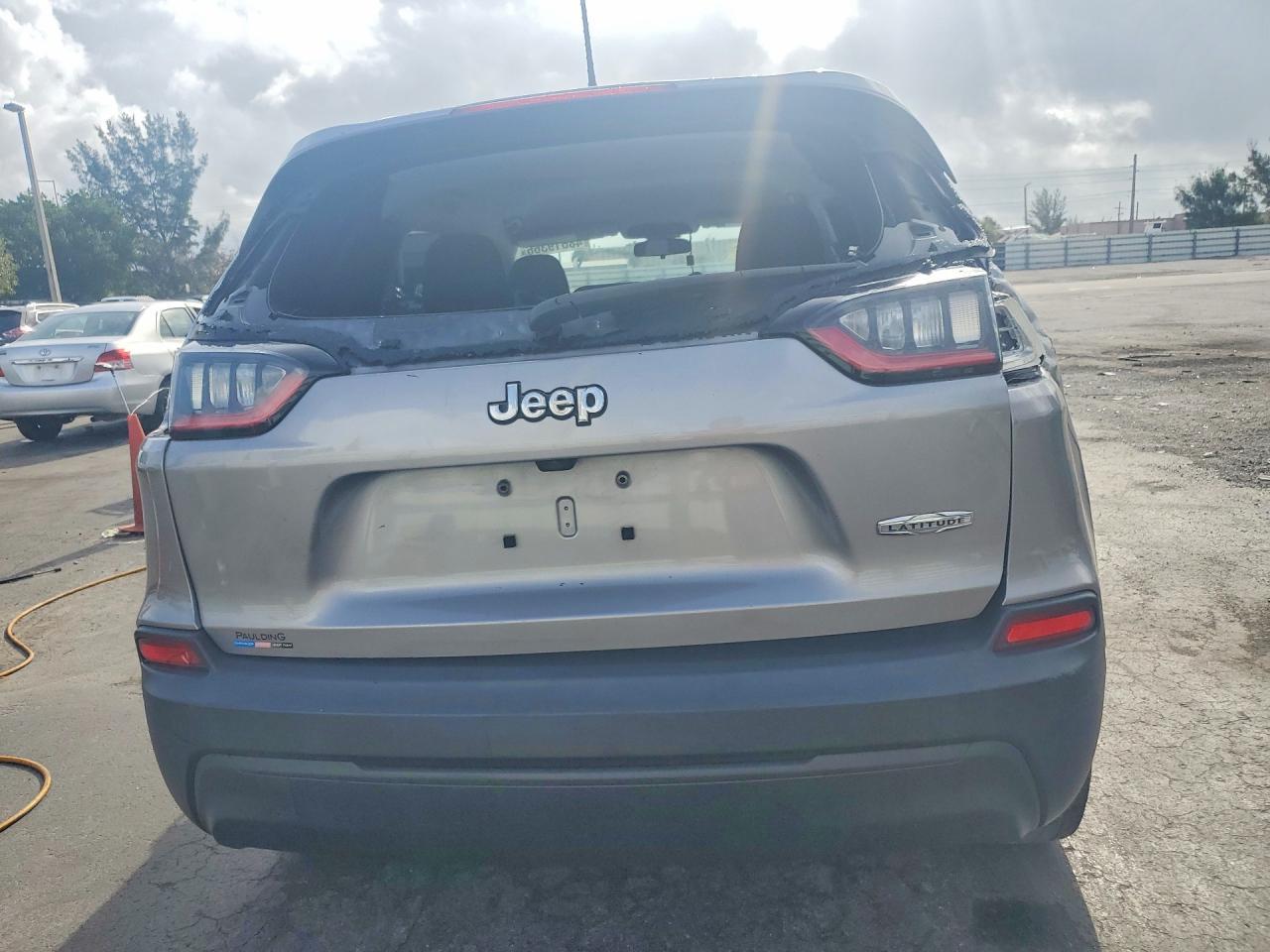 2019 Jeep Cherokee Latitude - Image 6