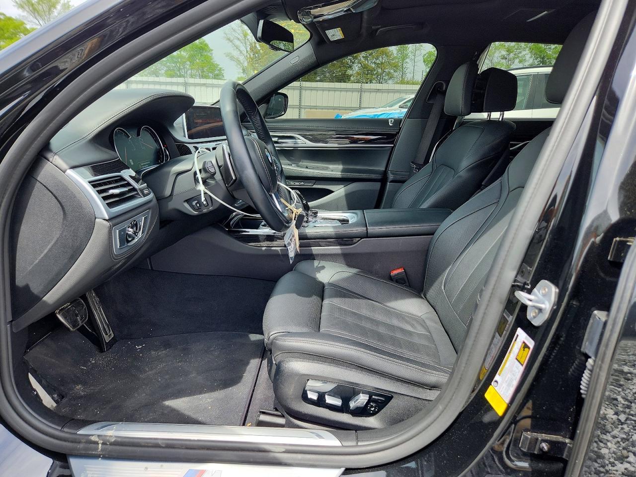 2019 BMW 740 I - Image 7