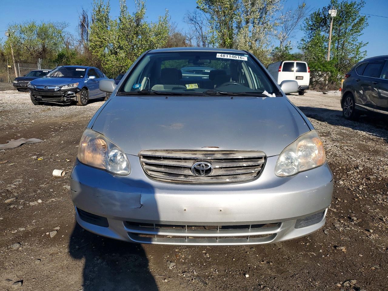 2004 Toyota Corolla Le - Image 5