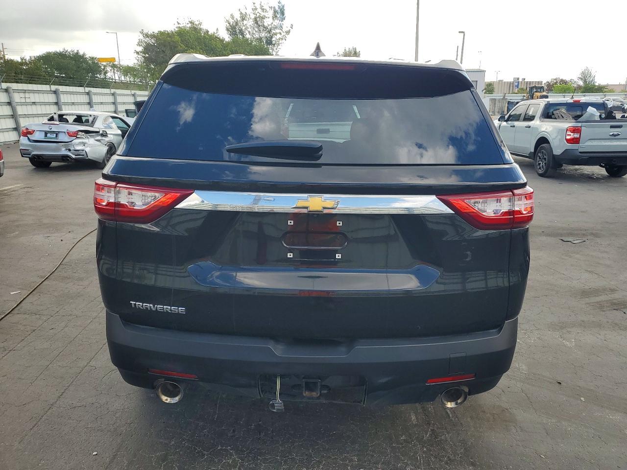 2019 Chevrolet Traverse Ls - Фото 6