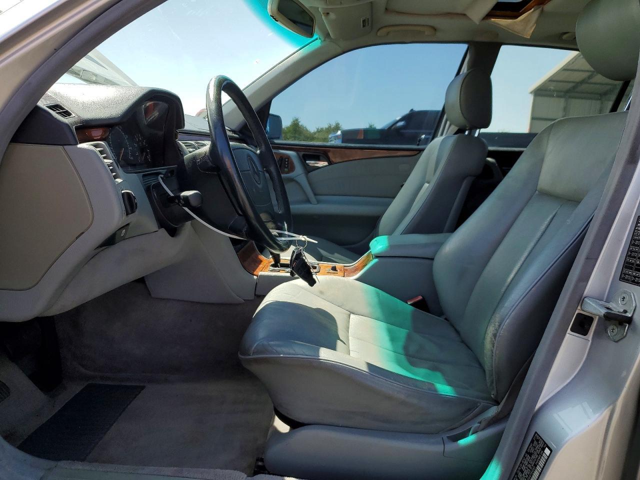 1999 Mercedes-Benz E 320 - Фото 7