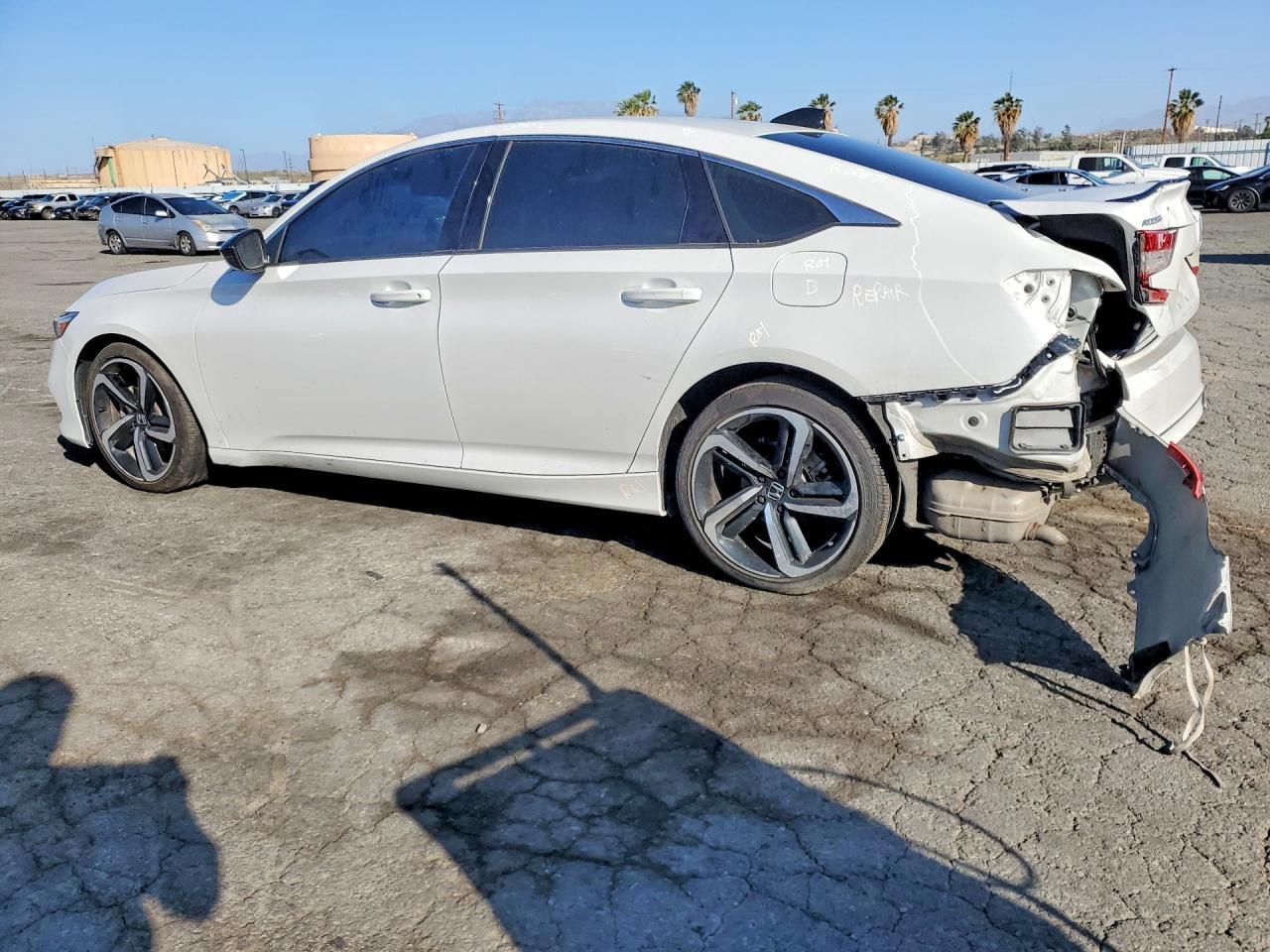 2021 Honda Accord Sport - Фото 2