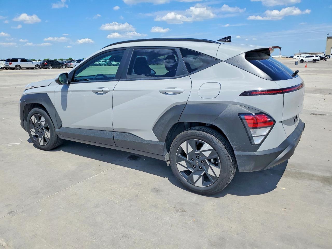 2025 Hyundai Kona Sel - Image 2
