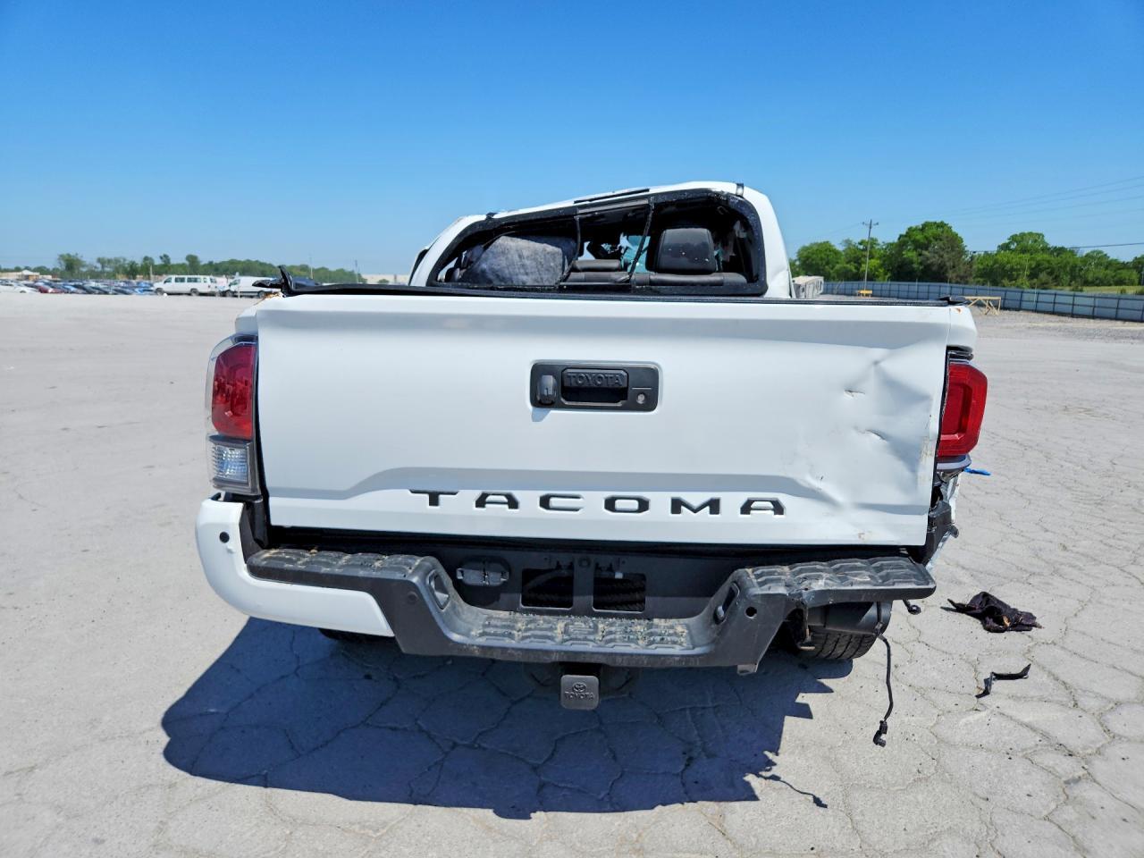 2022 Toyota Tacoma Trd Sport - Image 6