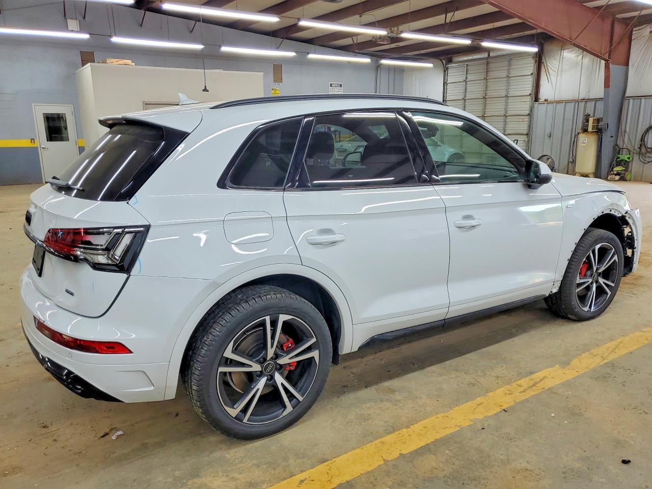 2025 Audi Q5 Premium Plus 45 - Фото 3
