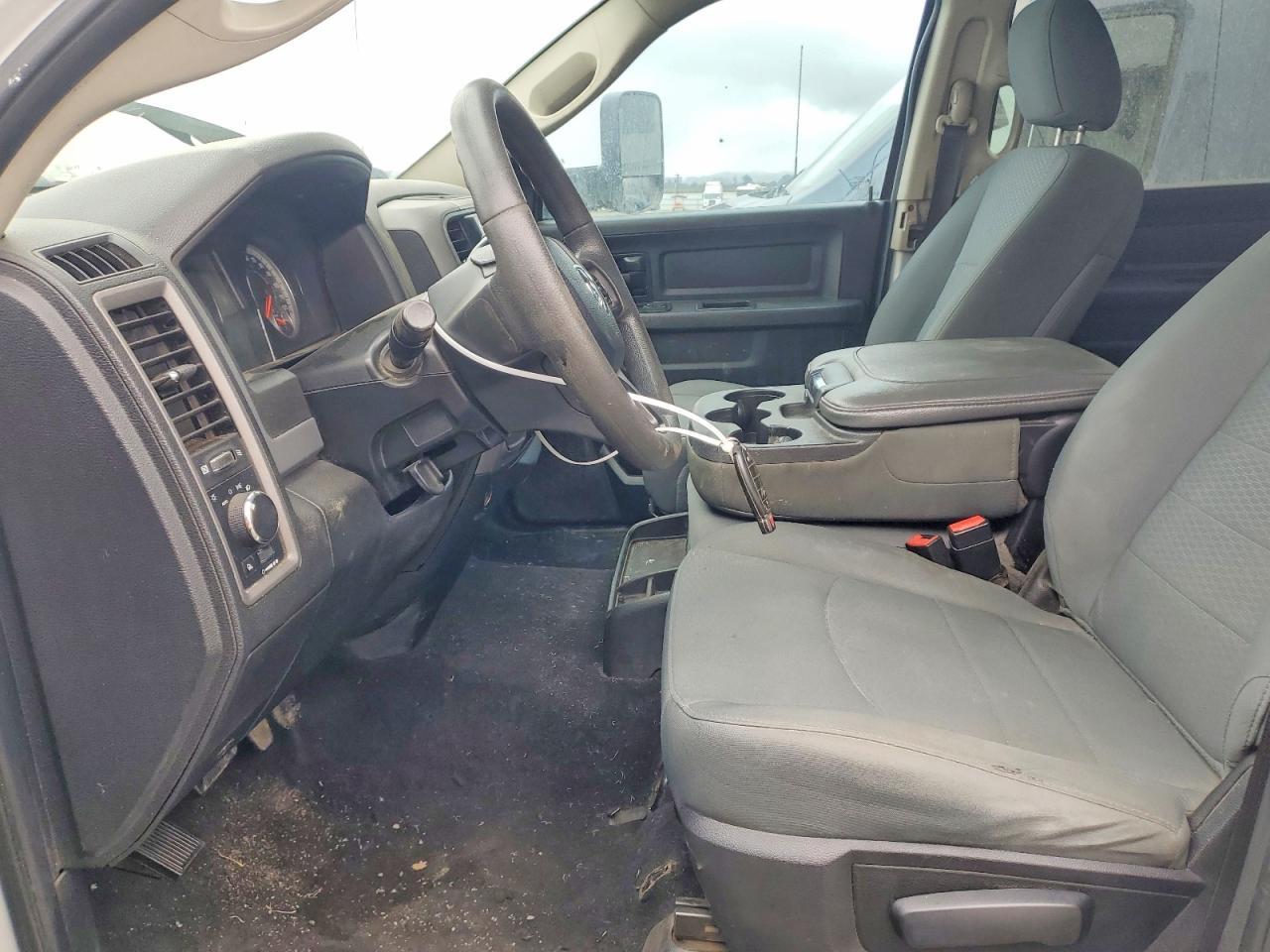 2018 Ram 3500 St - Image 7