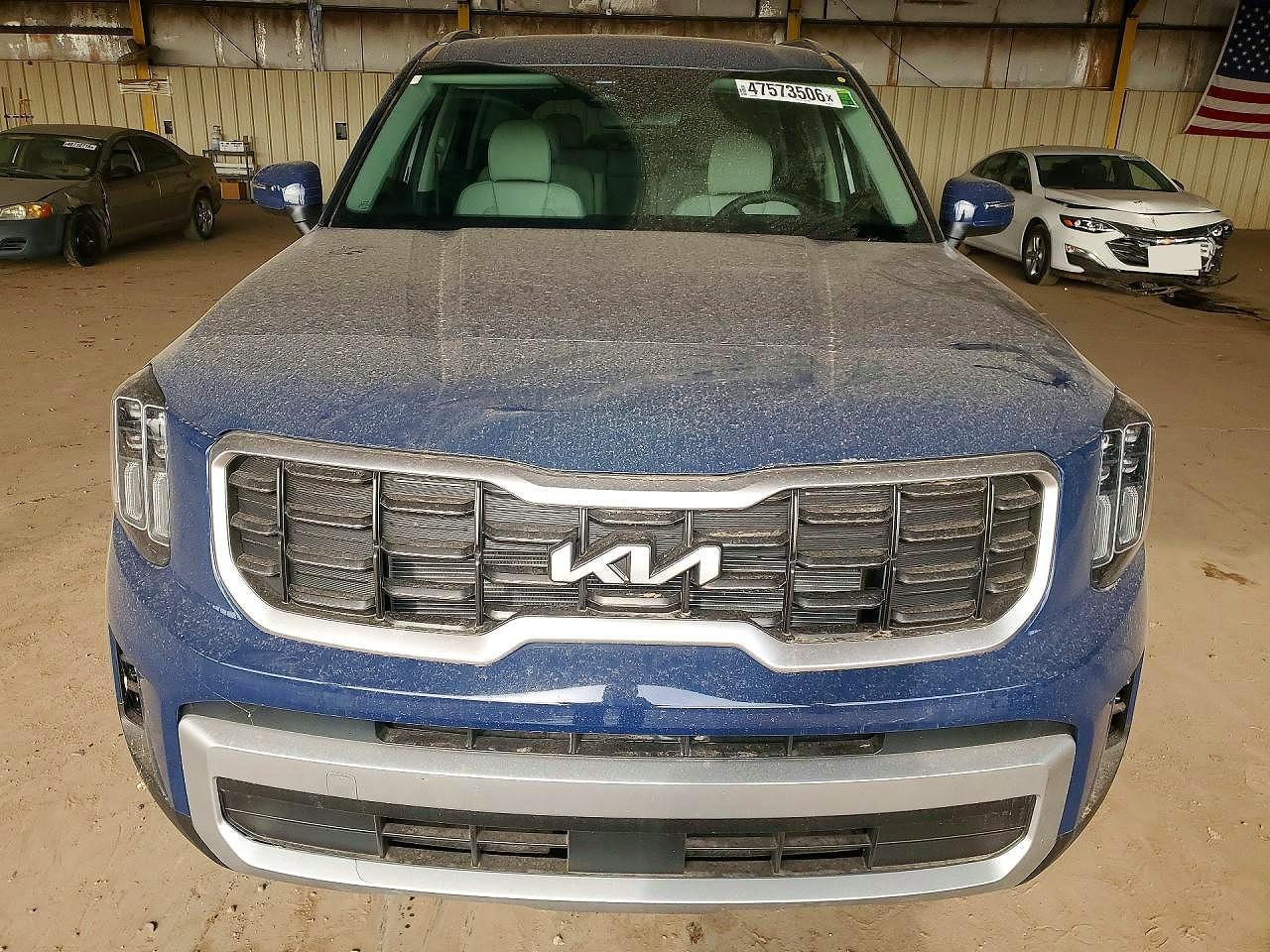2025 Kia Telluride S - Image 5
