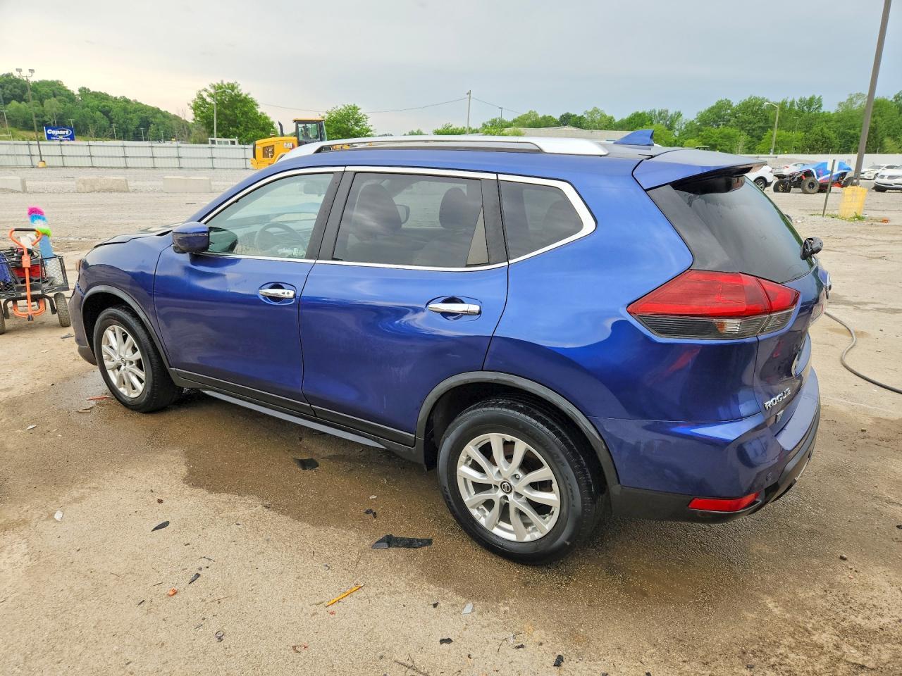 2020 Nissan Rogue Sv - Фото 2