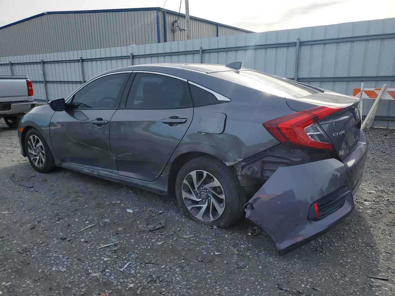 2018 Honda Civic Ex - Image 2