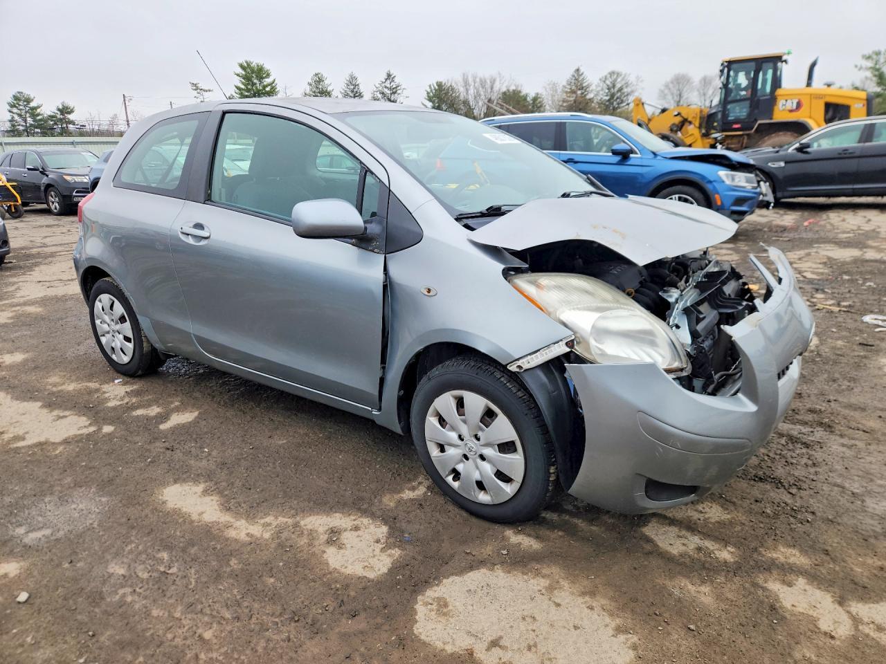 2010 Toyota Yaris Base - Фото 4