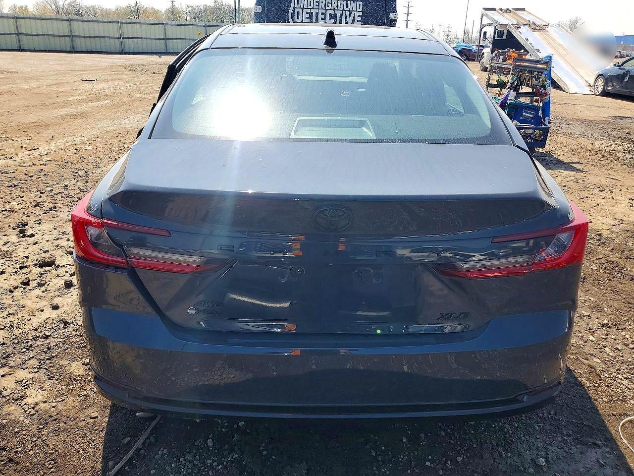 2025 Toyota Camry Xle - Image 6