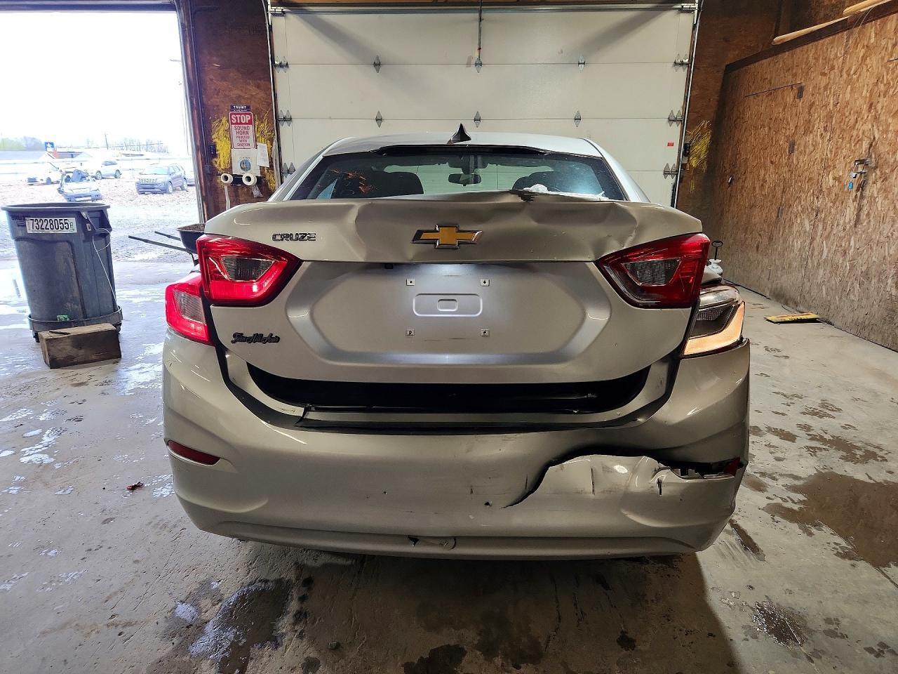 2017 Chevrolet Cruze Ls - Фото 6