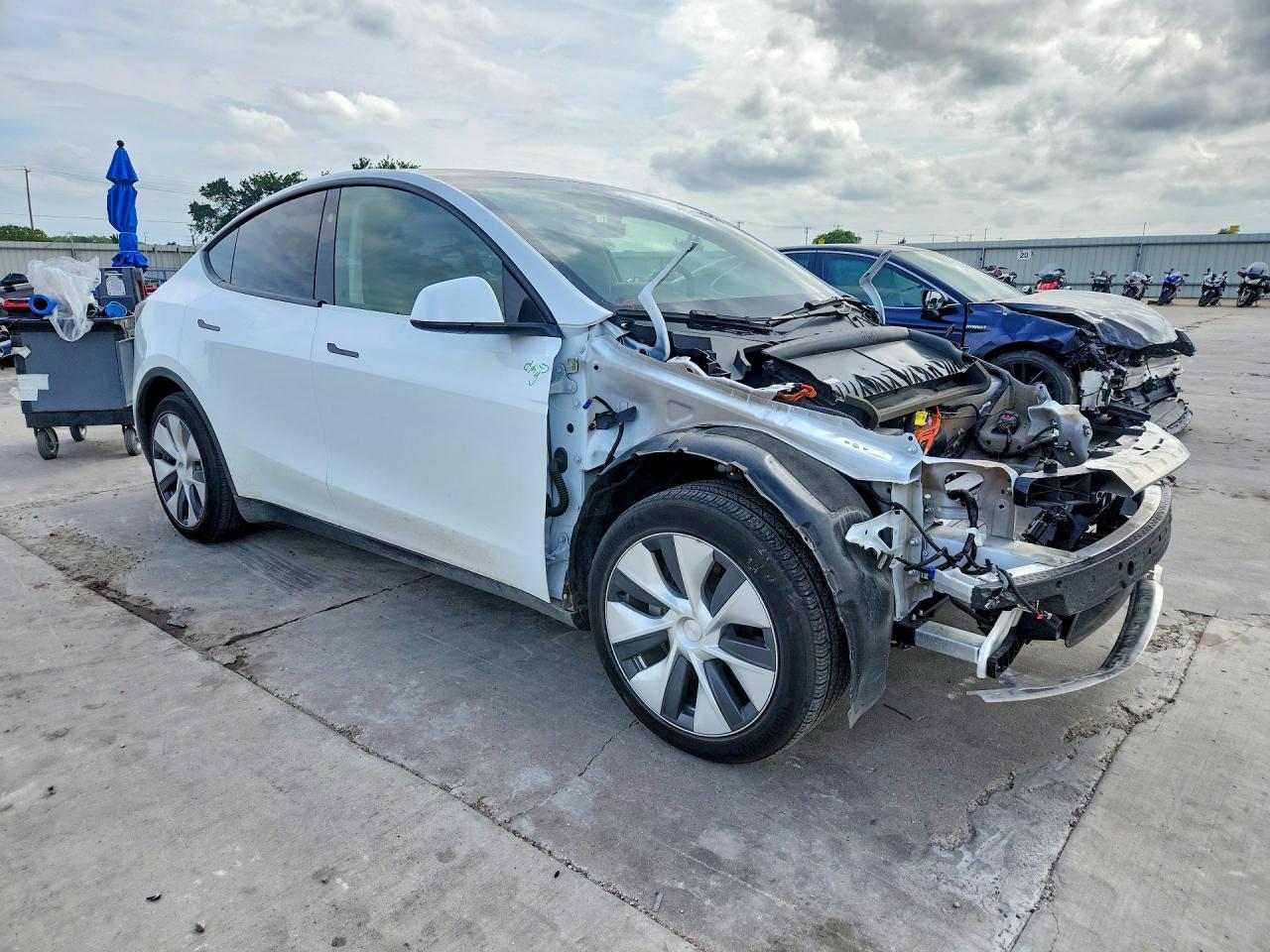 2024 Tesla Model Y - Фото 4
