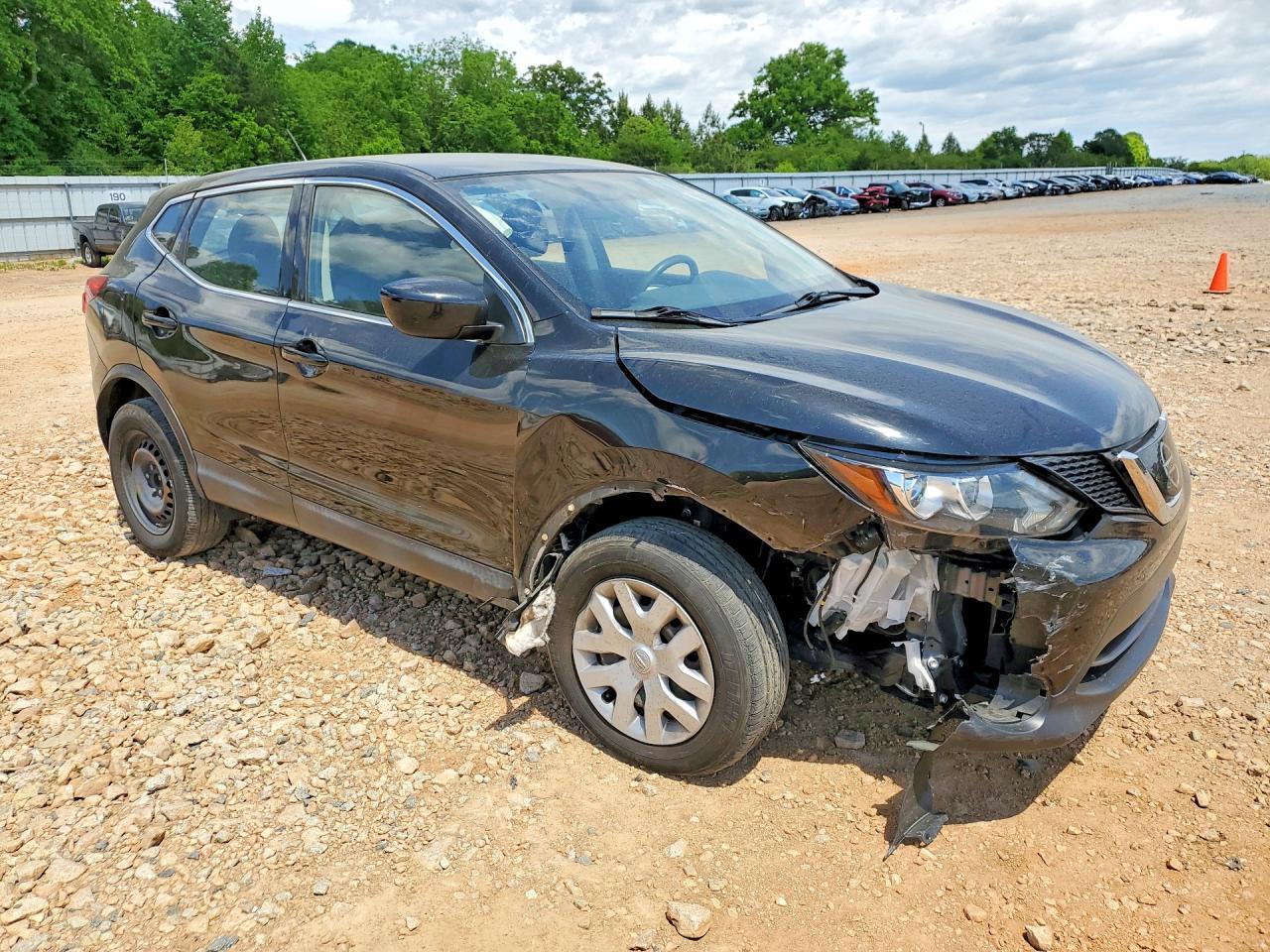 2019 Nissan Rogue Sport S - Фото 4