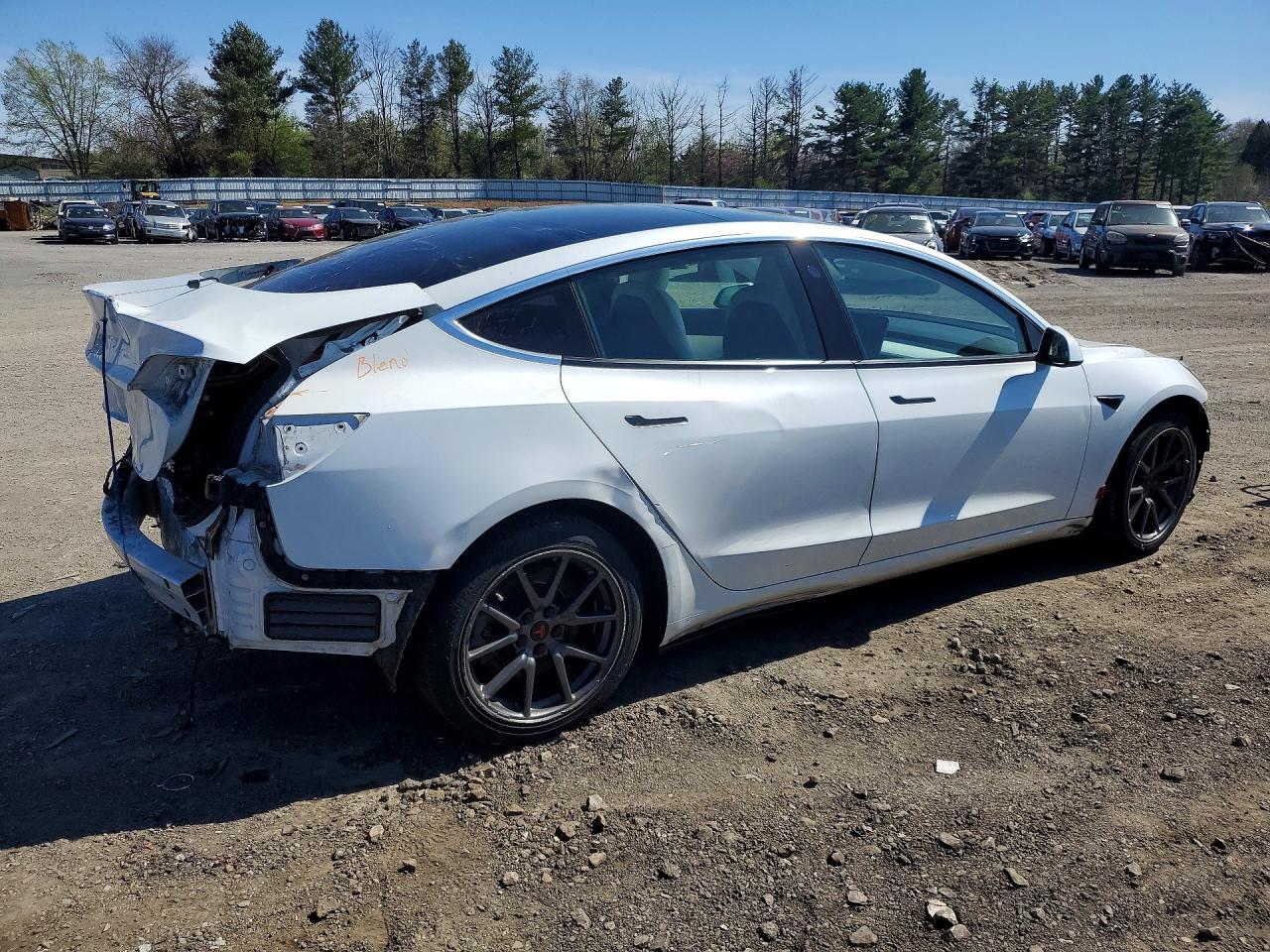 2020 Tesla Model 3 - Фото 3