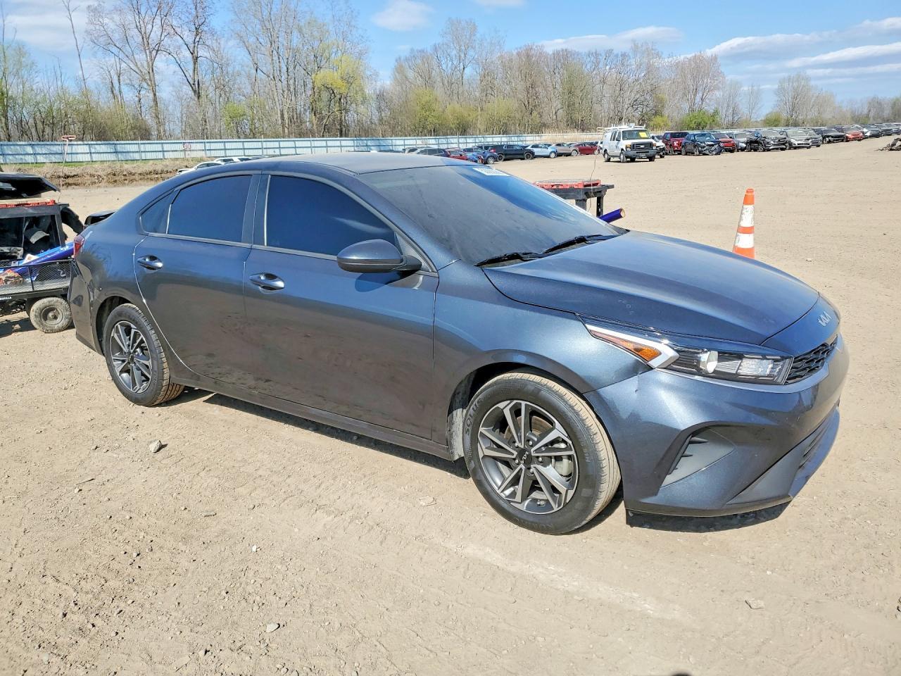 2024 Kia Forte Lxs - Фото 4