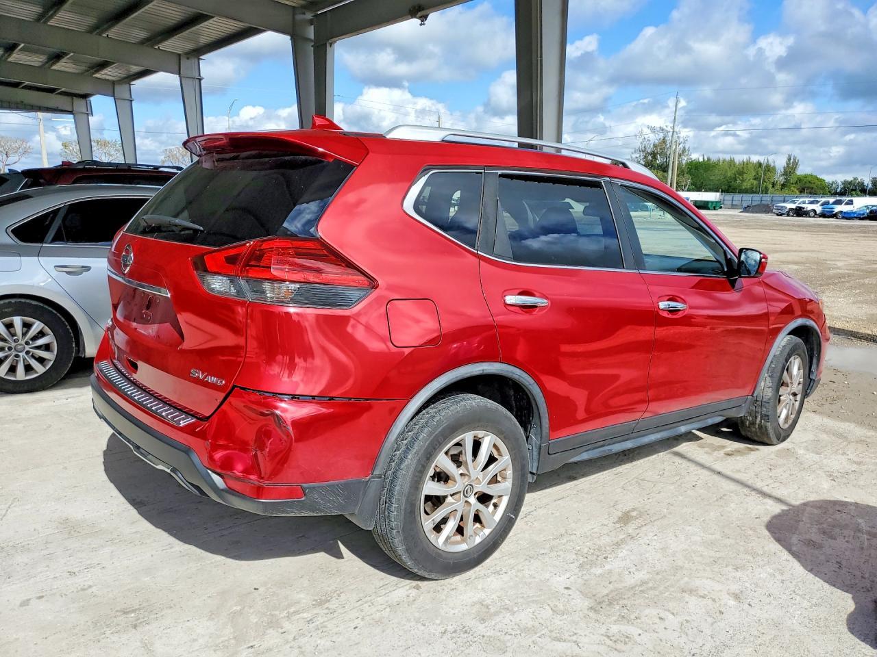2017 Nissan Rogue Sv - Image 3
