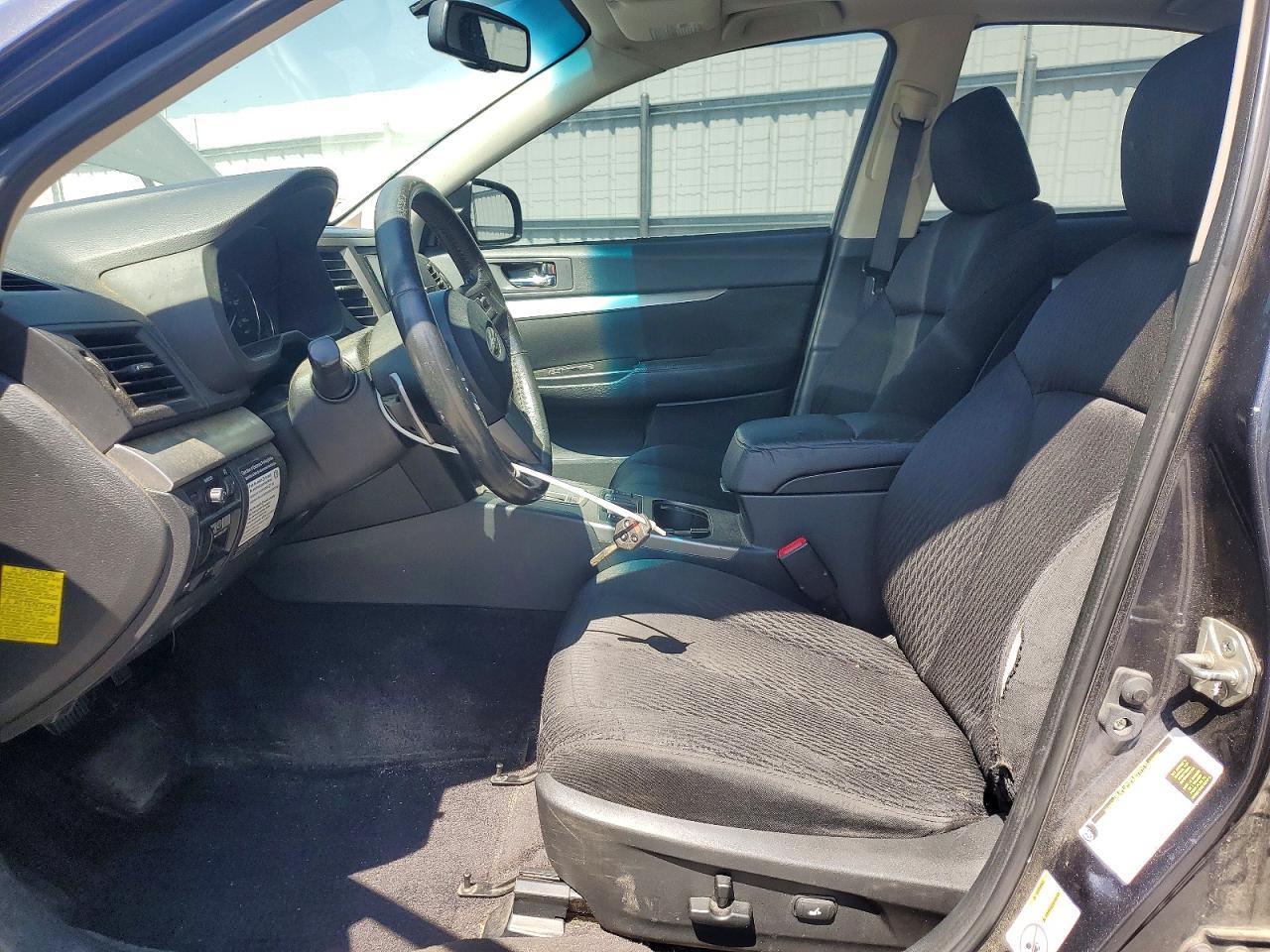 2010 Subaru Legacy 2.5I Premium - Фото 7