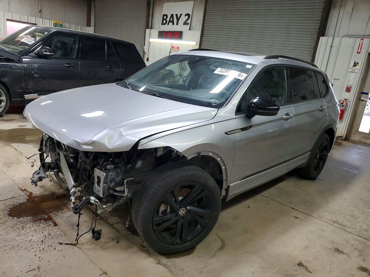 2024 Volkswagen Tiguan Se R-Line Black