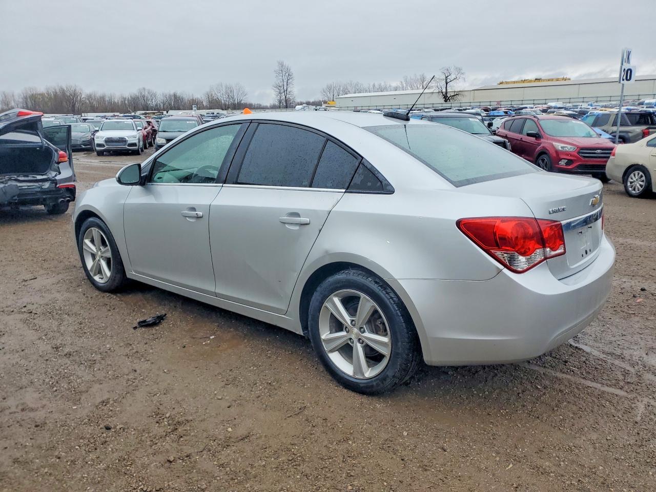 2015 Chevrolet Cruze Lt - Image 2