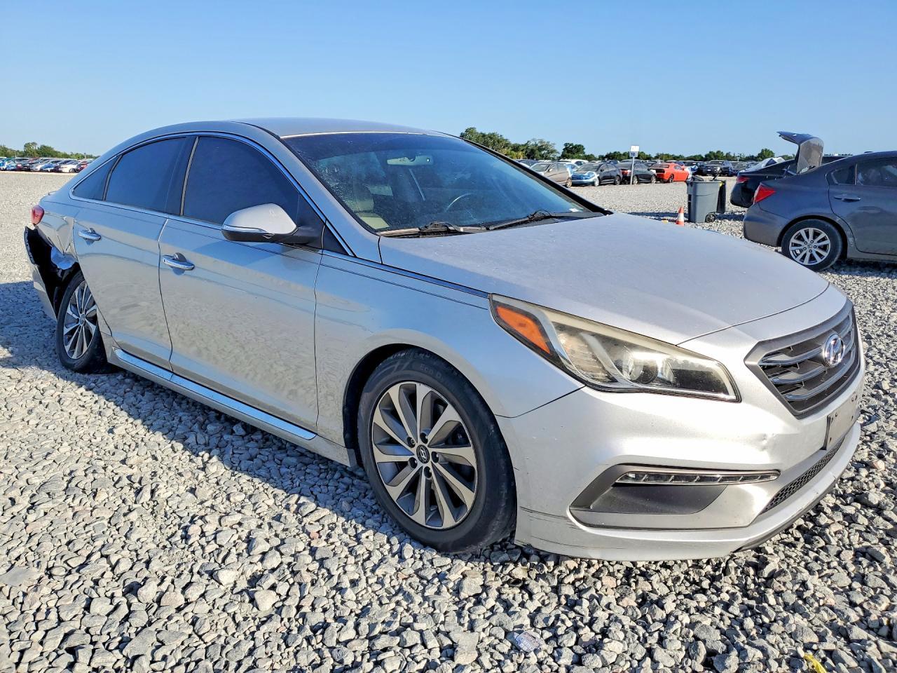 2015 Hyundai Sonata Sport - Image 4