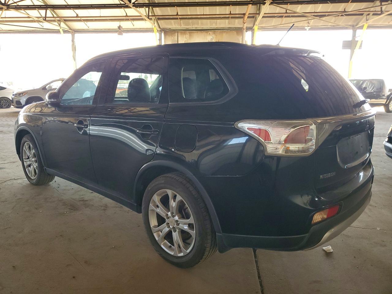 2015 Mitsubishi Outlander Se - Фото 2