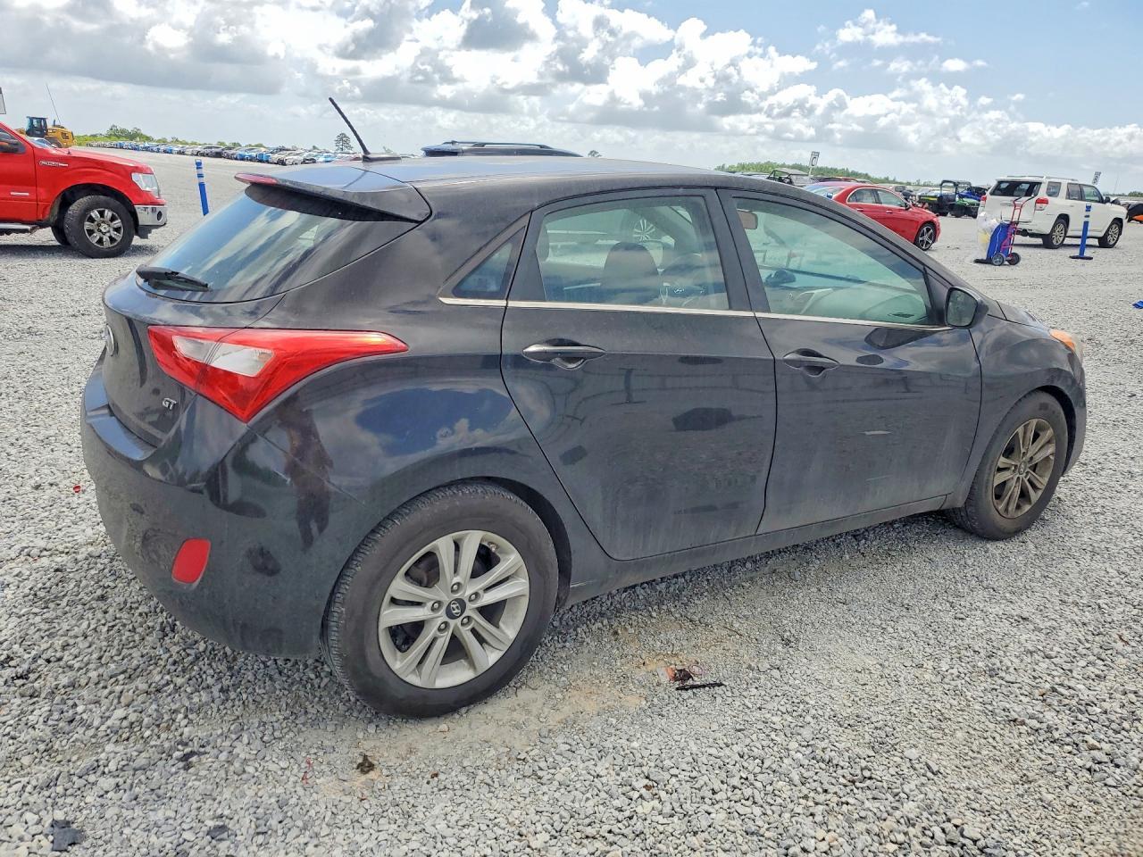 2014 Hyundai Elantra Gt Base - Фото 3