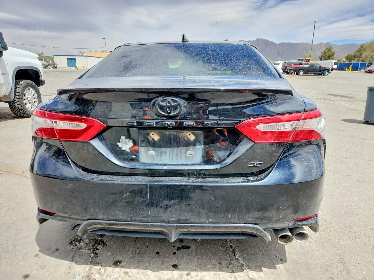 2019 Toyota Camry Se - Image 6