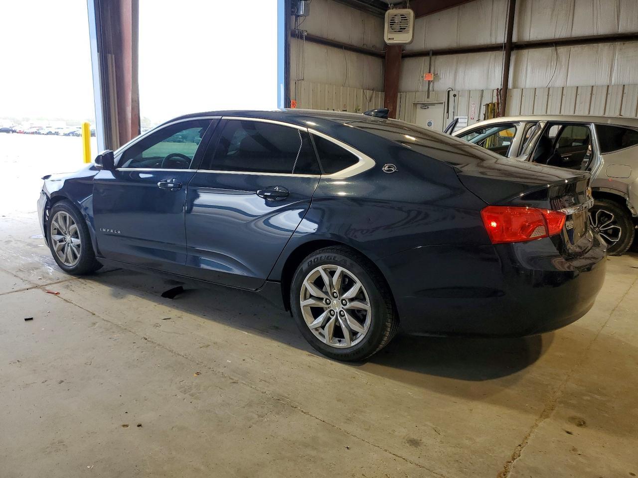 2016 Chevrolet Impala Lt - Image 2