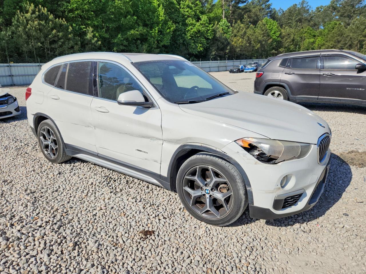 2018 BMW X1 xDrive28I - Фото 4