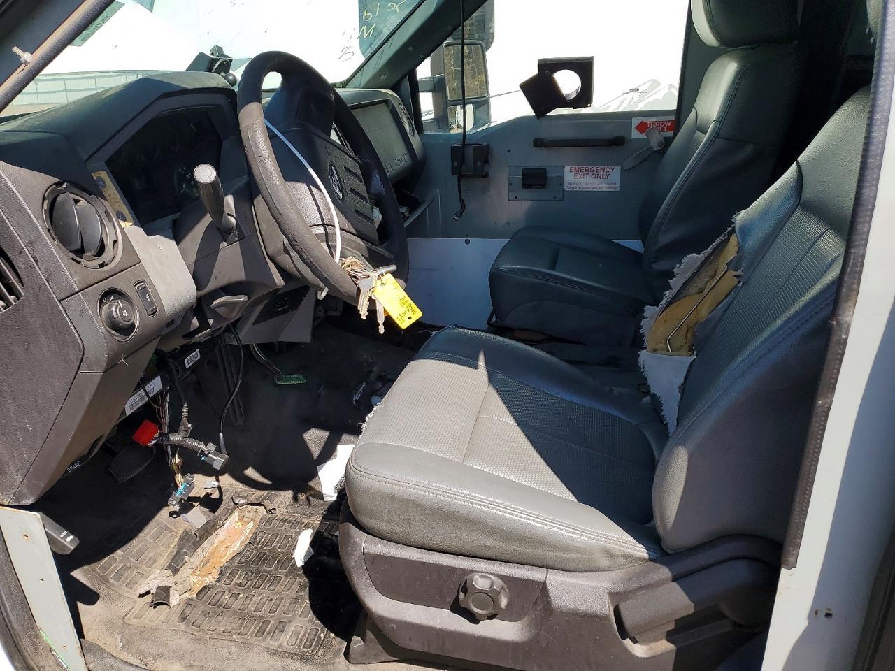 2015 Ford F550 Super Duty Delivery Truck - Фото 7