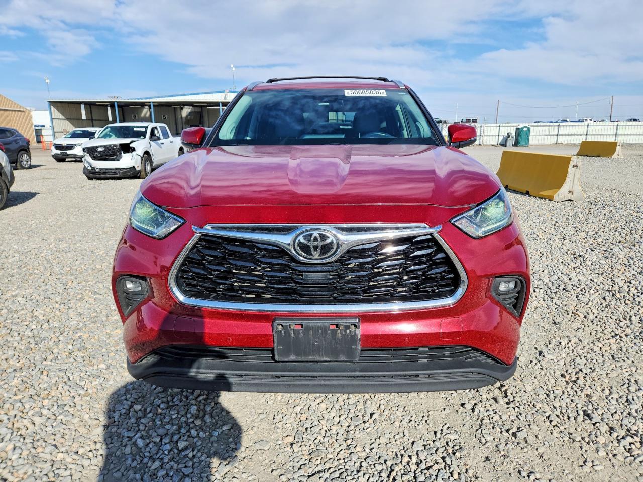 2022 Toyota Highlander Limited - Image 5