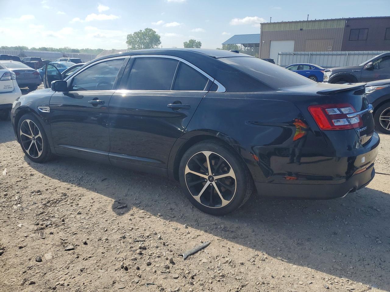 2016 Ford Taurus Sel - Фото 2