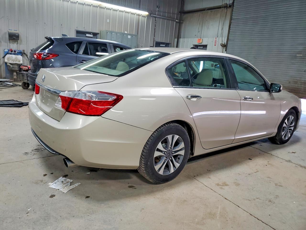 2013 Honda Accord Lx - Фото 3