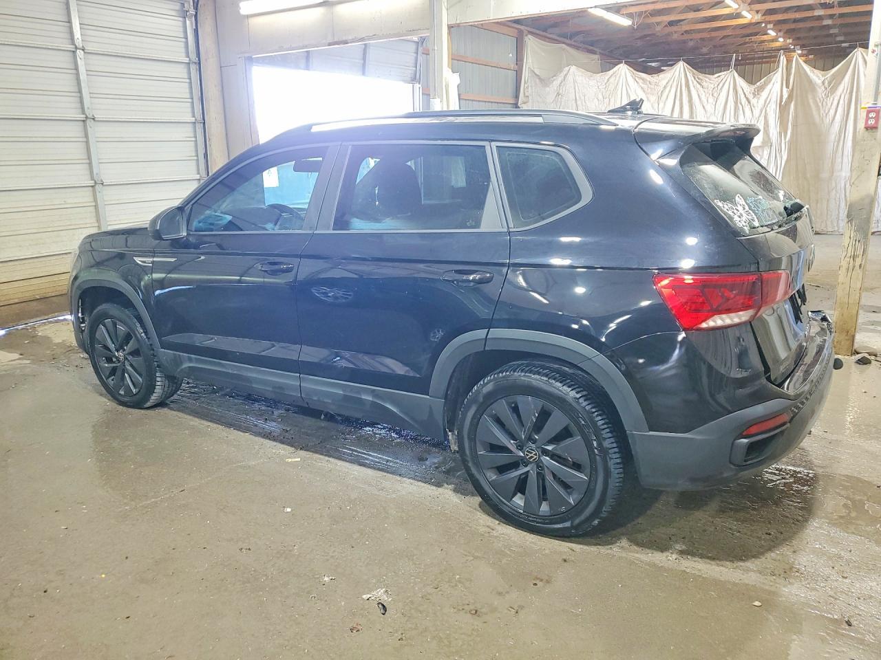 2022 Volkswagen Taos S - Фото 2