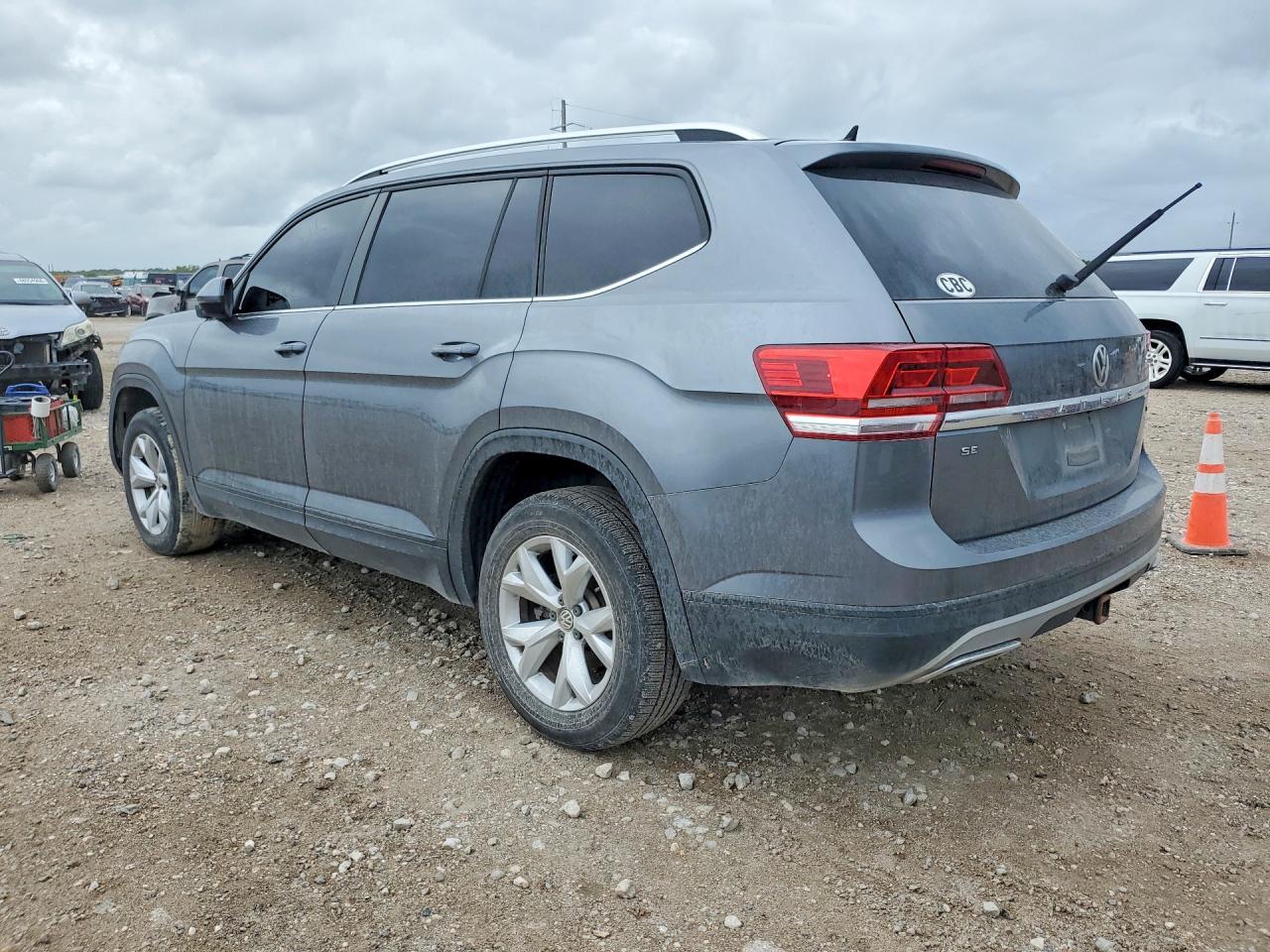 2019 Volkswagen Atlas Se - Image 2