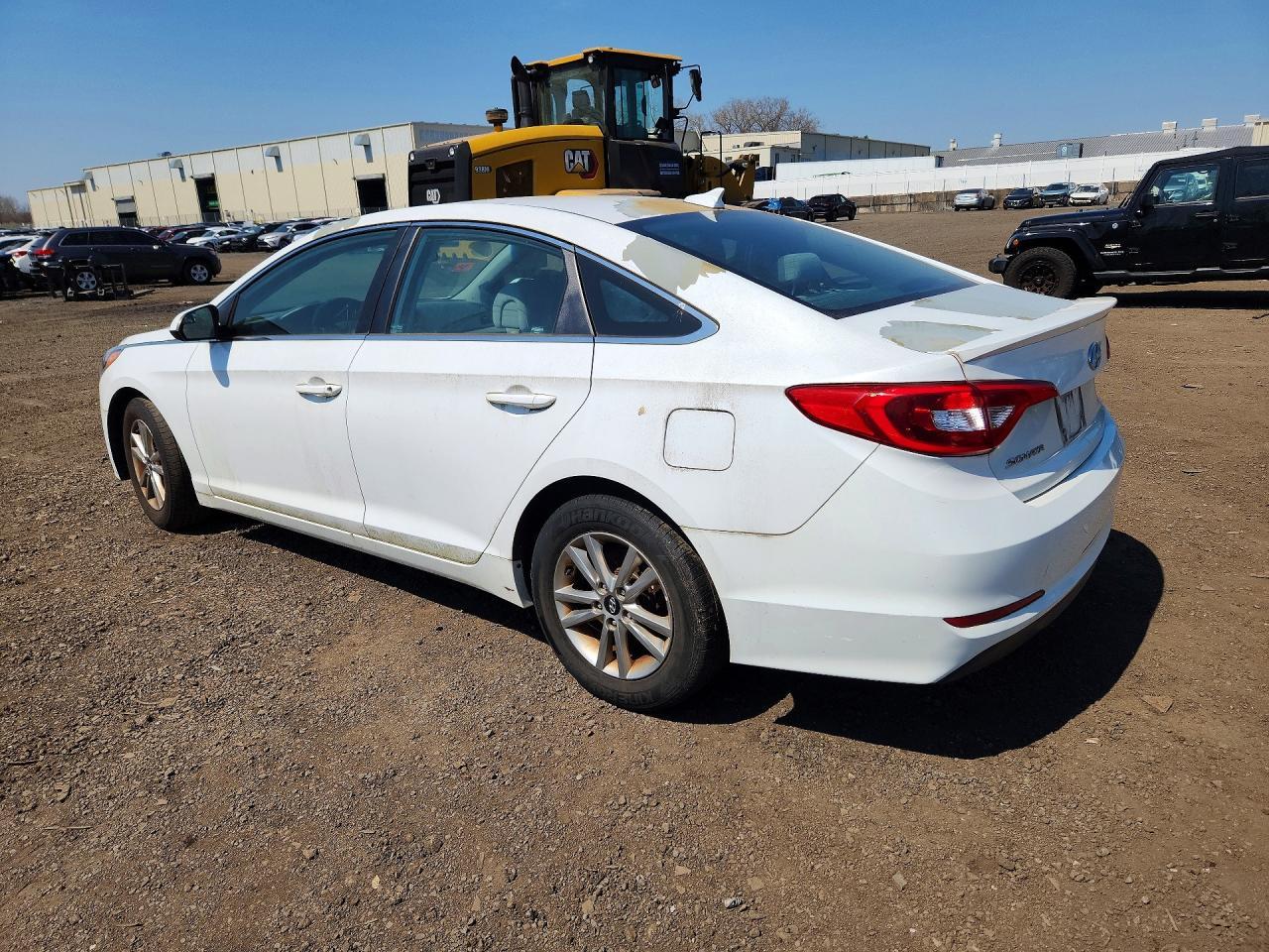 2016 Hyundai Sonata - Image 2