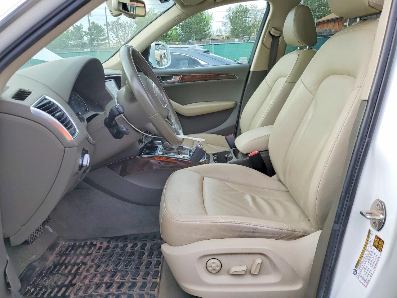 2011 Audi Q5 Premium Plus - Image 7
