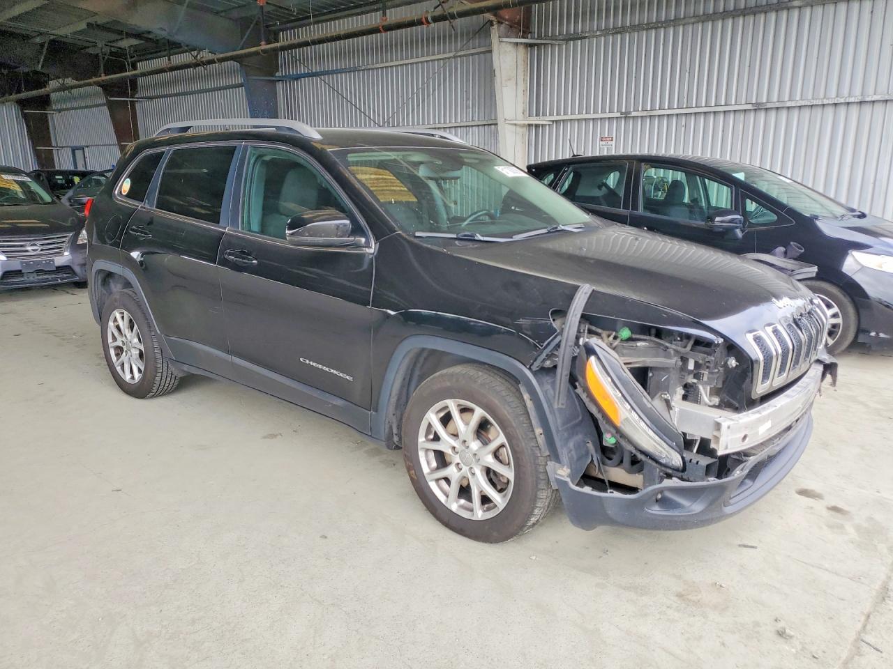 2017 Jeep Cherokee Latitude - Фото 4