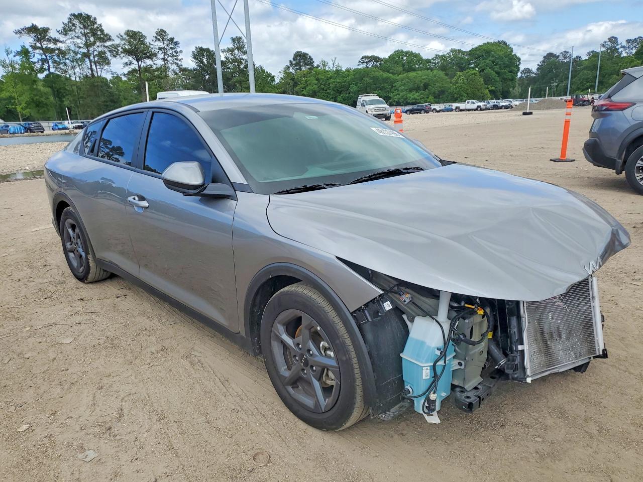 2025 Kia K4 Lxs - Image 4