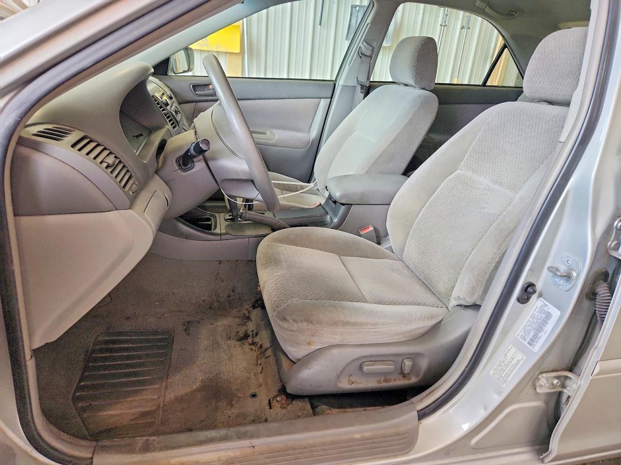 2003 Toyota Camry Le - Фото 7