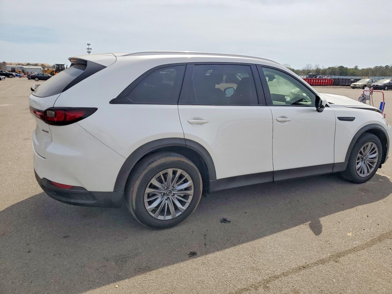 2024 Mazda Cx-90 Preferred Plus - Image 3