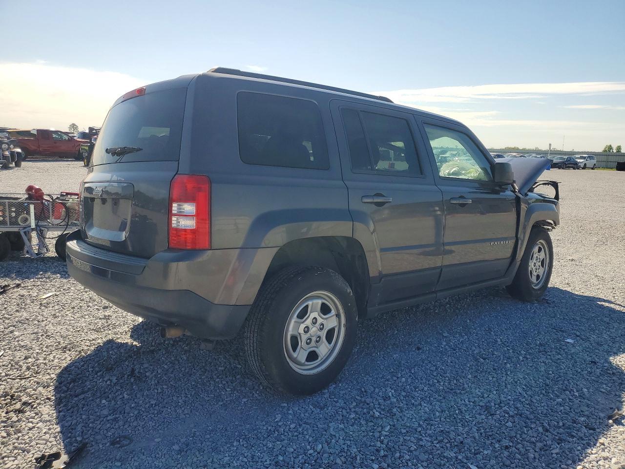 2017 Jeep Patriot Sport - Image 3