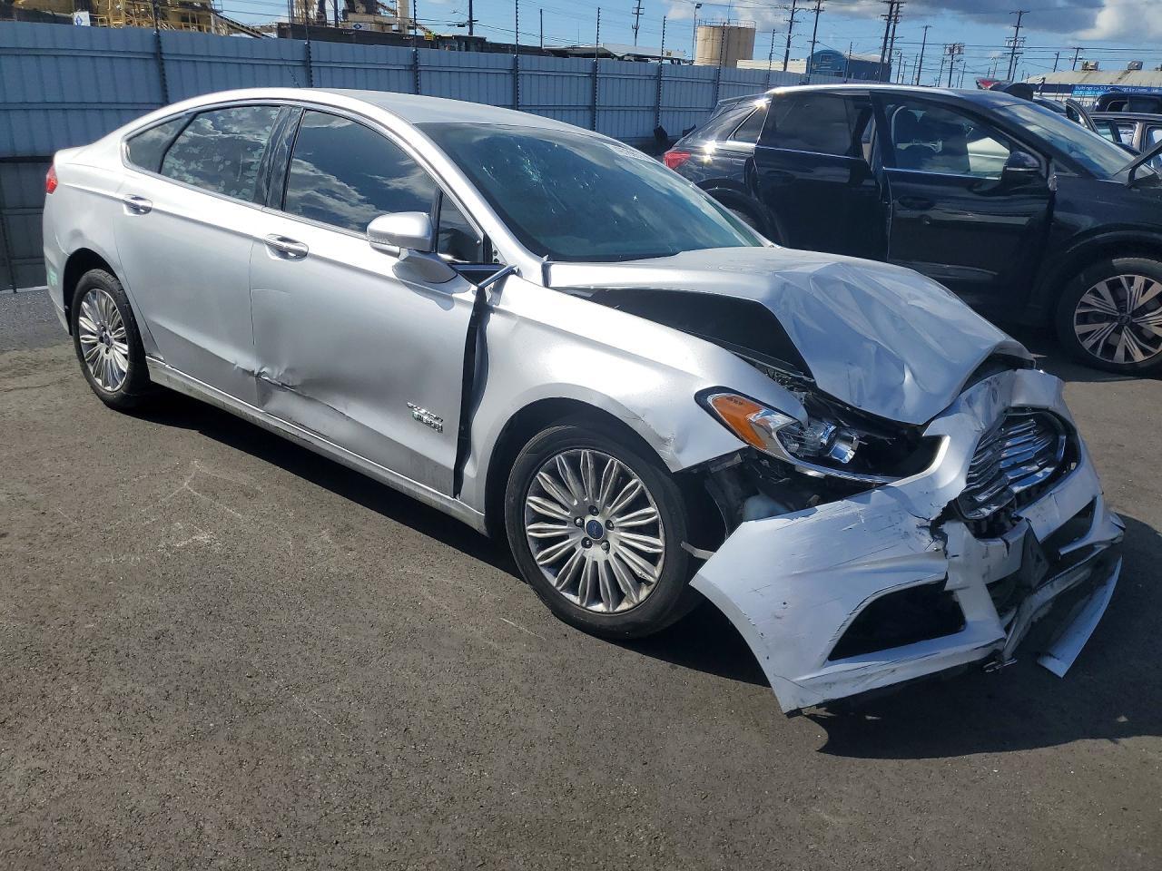 2016 Ford Fusion Se Phev - Фото 4