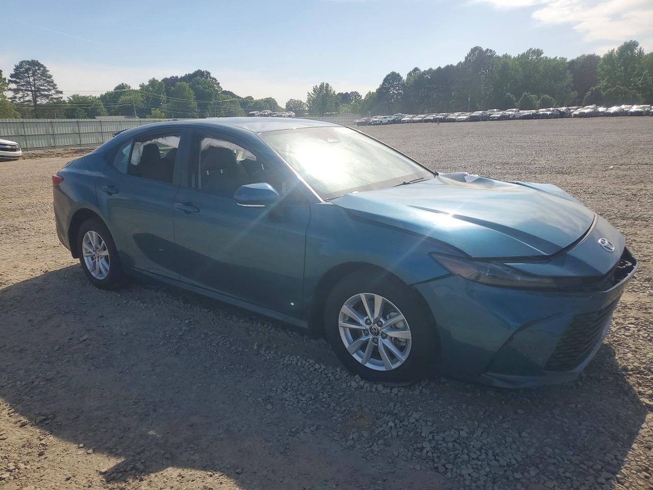 2025 Toyota Camry Le - Фото 4